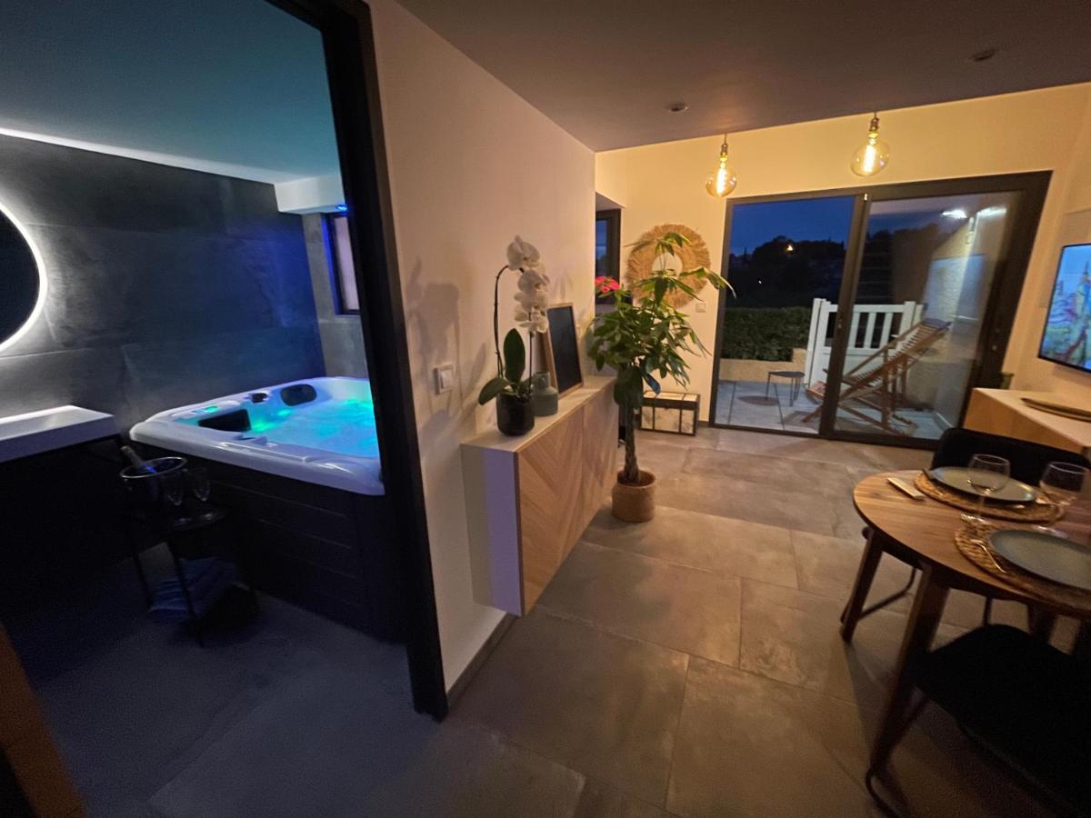 Spa & Vue Mer - Les O De Bandol Exteriör bild